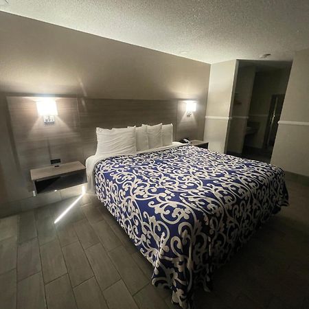 Simplestay Suites - Downtown Сан-Бернардино Экстерьер фото